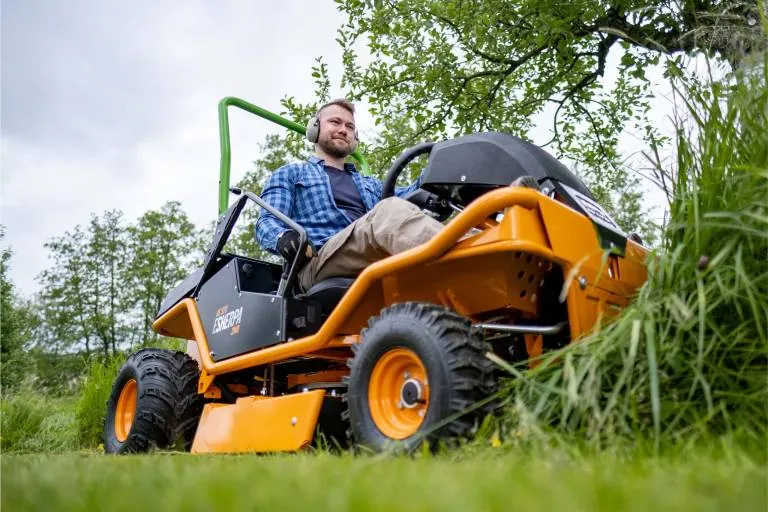 AS 920 E-Sherpa 2WD Ride On Mower - Image 3