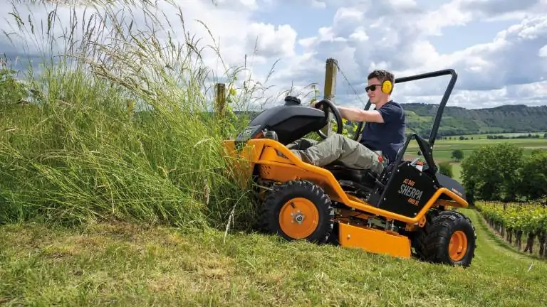 AS 940 Sherpa 4WD XL Loncin Ride On Mower - Image 2