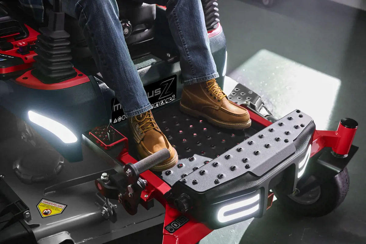 Cramer 82V Zero Turn Maximus - Image 2